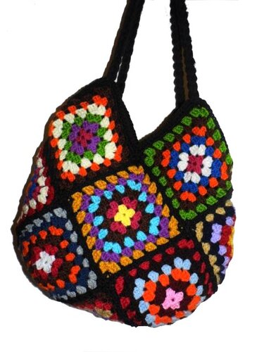 Bunte Boho
Umhängetasche aus zusammengesetzten Granny
Squares