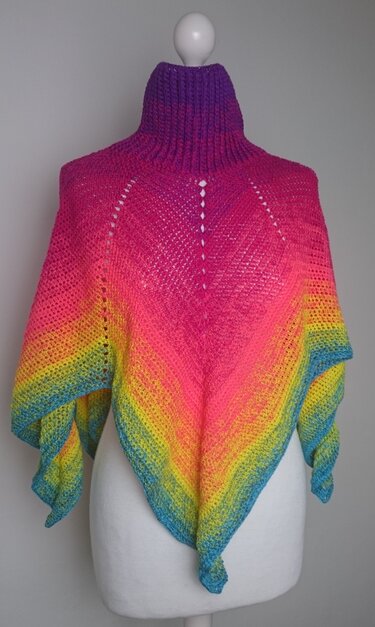 Harlekin - star shaped poncho - Crochet