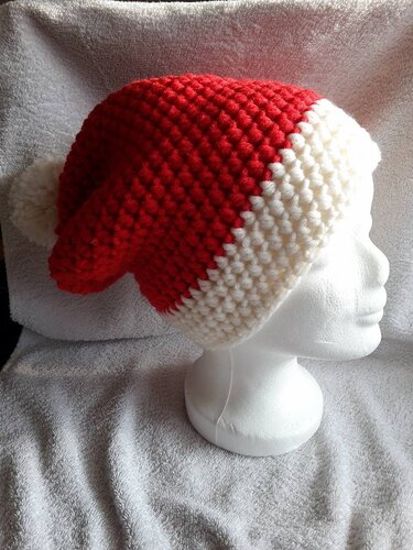 Weihnachtsmütze Beanie - Kostenlose Häkelanleitung