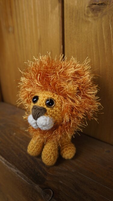 Löwe Lennox Amigurumi Häkelanleitung