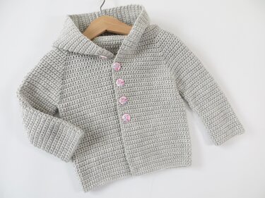 Häkelanleitung, Kapuzenjacke für Kinder in 4 Größen