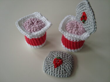 Häkelanleitung Joghurt / Joghurt-Becher mit Deckel