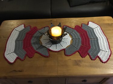 Häkeln / Anleitung Tischläufer