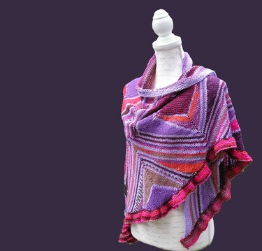 Strickanleitung Dreieckstuch "Psychedelisch"