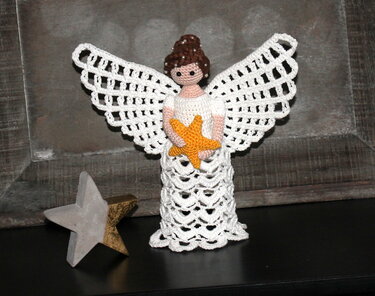 Weihnachts Engel mit Stern Häkelanleitung deutsch