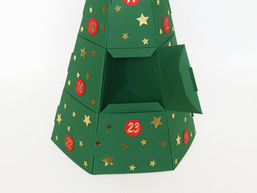 Adventskalender – Tannebaum-Pyramide – Bastelvorlagen und Anleitung - Basteln