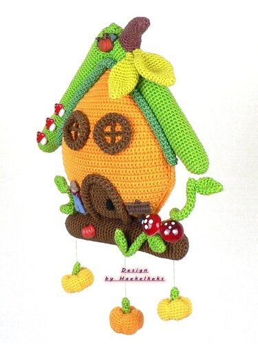 Kürbishaus -- Tür-/Fensterdekoration häkeln mit Haekelkeks