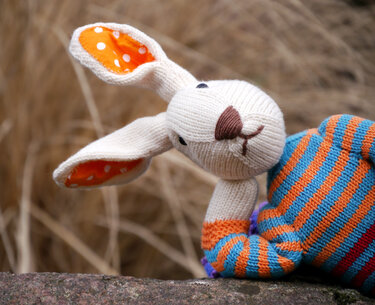 Easter Bunny Julius knitting pattern
