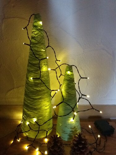 Bastelanleitung: filigrane Weihnachtsbäume, Tannenbäume