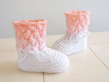 Strickanleitung - Babyschuhe OMBRÉ - Flechtmuster Farbverlauf - No.165