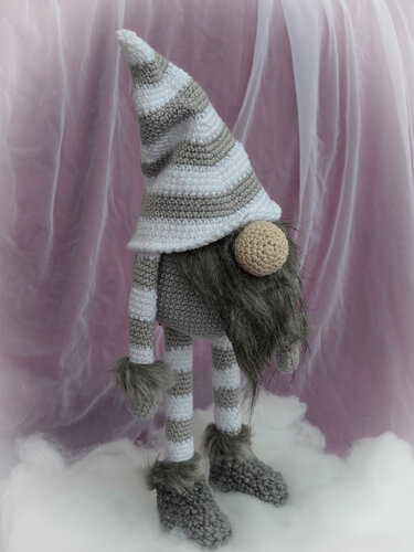 großer stehender Wichtel 40 cm Treppenhocker Kantenhocker Türstopper Nikolaus Weihnachtsdeko Häkelanleitung