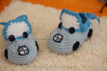 Häkelanleitung für Auto-Babyschuhe