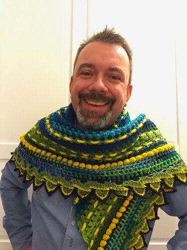 Triangle Shawl, Scarf - Helmi`s "Neptune`s Dream" - Crochet