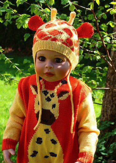 Giraffe Earflap Hat Knitting Pattern - Image 2