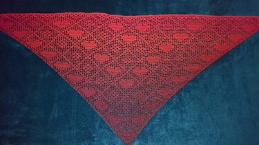 Motivtuch "Hearts", Dreieckstuch, Häkelanleitung