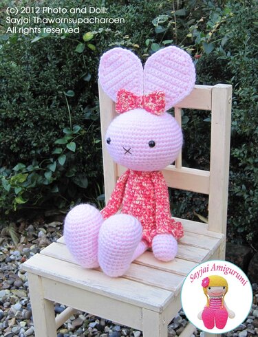 Huggy Bunny Amigurumi Crochet Pattern
