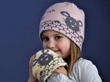 Knitting Pattern Hat "Little Mouse" - in Double Knitting