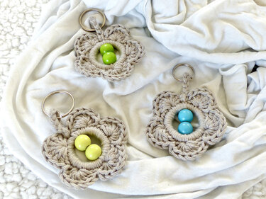 Schlüsselanhänger Kleine Blume - Häkeln