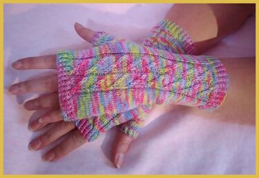 Strickanleitung Handstulpen "Talon"