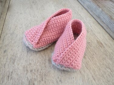 Babyschuhe Häkelschuhe Slipper in 2 Größen - Häkelanleitung für Anfänger von firstloungeberlin