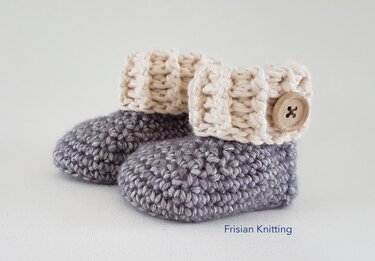 Baby Stiefel mit Rippen - 3 Großen - Häkeln