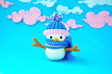 Sneezy the Snowman Crochet Pattern