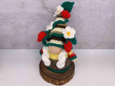 Häkelanleitung Erdbeer Gnom I