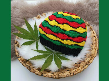 Crochetpattern beanie hat and scarf (unisex)