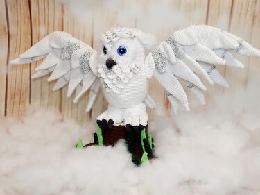 Crochet Pattern "Snowoul Eureilia"- glow in the dark