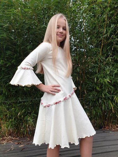 Schnittmuster Nähanleitung Jersey Drehkleid Volant - Bild 5