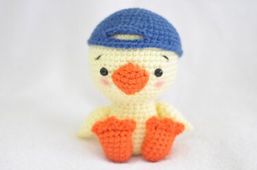 Crochet pattern Cute Duckling with Cap