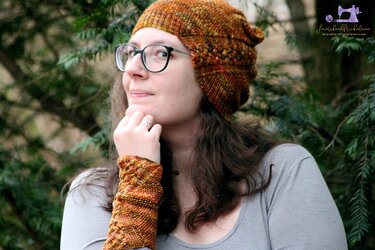 Kombi-Strickanleitung: Mütze und Stulpen "Trena" mit Zopfmuster