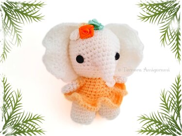 Crochet pattern Bella the white elephant