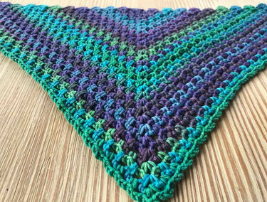 neues DreiecksTuchmuster "Supereasy" nur Luftmaschen + feste Maschen! - Häkeln