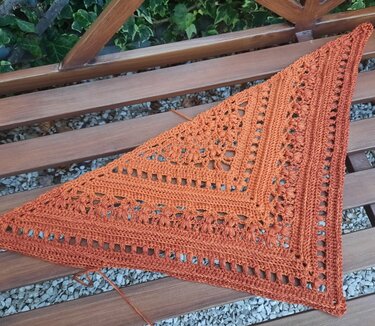 Die orientalische Zimt-Liesel - Decke, Poncho, Seelenwärmer, Stola & Tuch - Häkeln