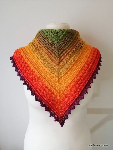 Algust - triangle Shawl - Crochet