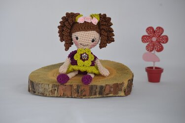 Crochet Pattern "Flower Girl Lotta"