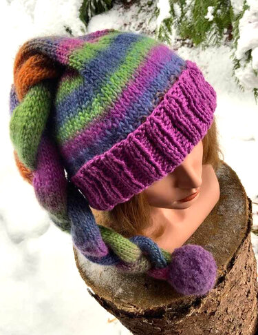 GESTRICKTE Mütze LUKAS mit geflochtenen Zopf - Stricken