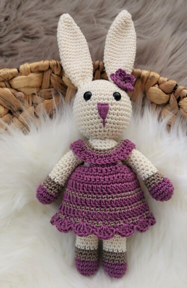 Dress for "Little Cutie Bunny" - crochetpattern