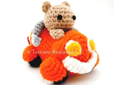 Crochet pattern car with bear