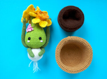 Pattern Daffodil in Flower Pot - Crochet