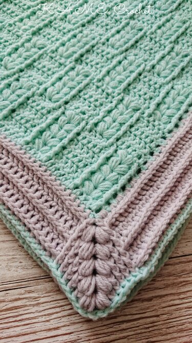Puffs and Hugs Baby Blanket - Crochet