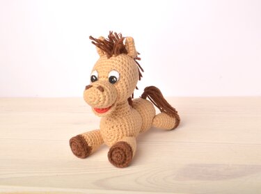 Crochet Little Horses pattern