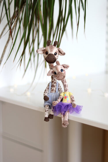 Crochet pattern Two giraffes