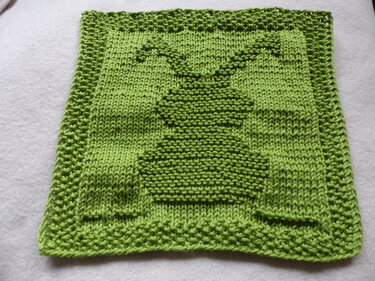 Strickanleitung Spültuch Hase in der Wiese