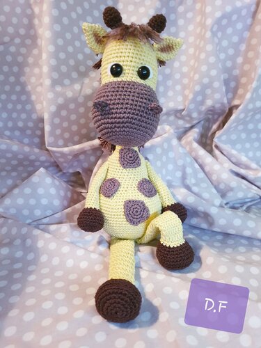 Häkelanleitung für die Spieluhr Charlie - die musikalische Giraffe