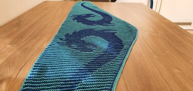 Dragon, Shadow Knitting, Illusion Knitting, Flat Motif Shawl