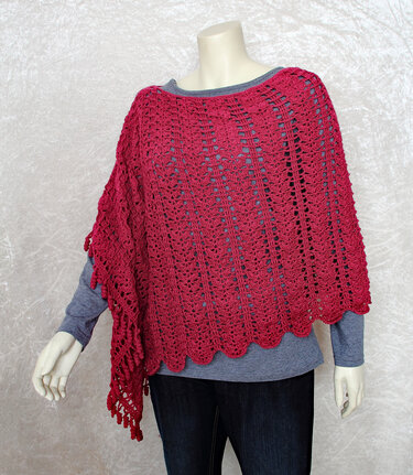 Crochet pattern poncho  "Laer"
