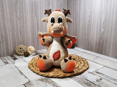 autumn dragon *leaflets* - Crochet