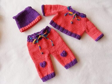 Bekleidungs-Set für Puppen 35-40 cm - Strickanleitung